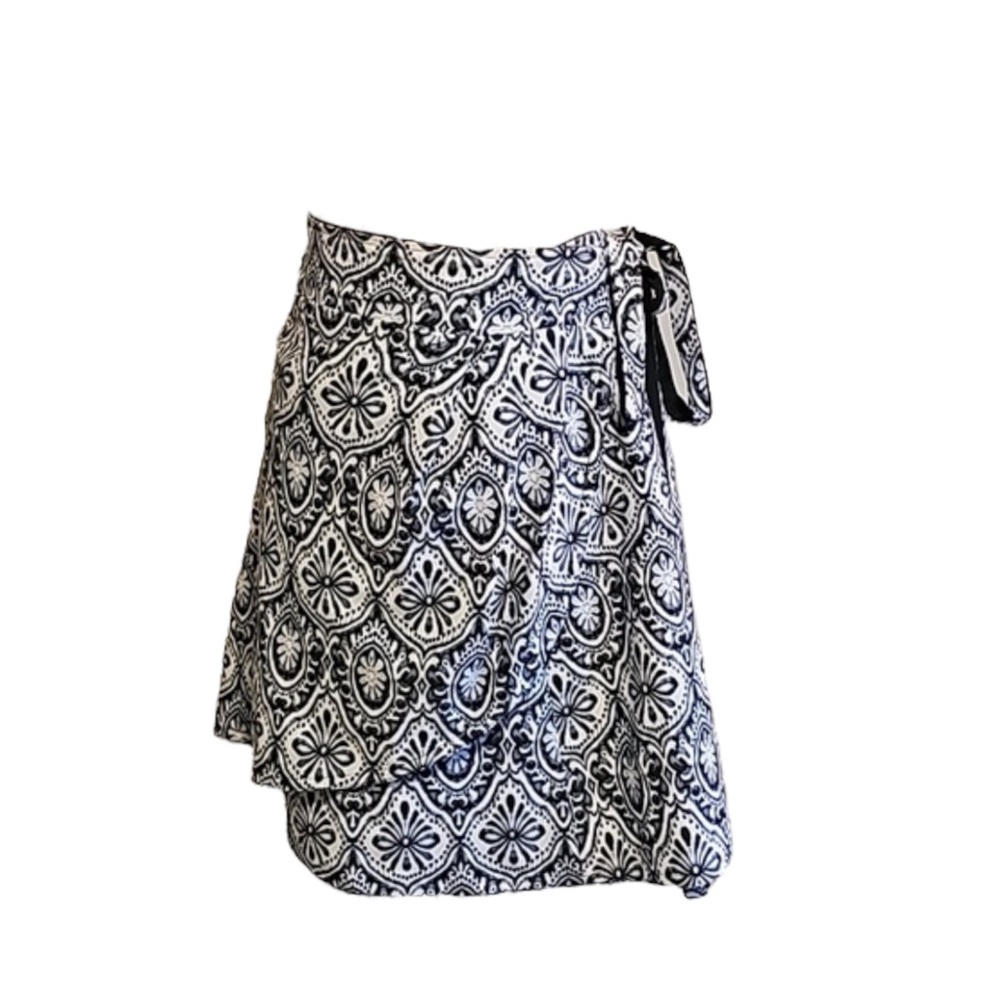 Black & White Printed Wrap Swim Sarong